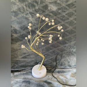 Cute Pearls Tree Lamp